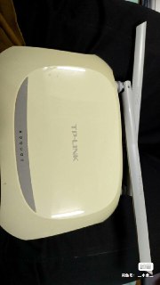 #出售 #电子垃圾 #路由器 联系 小 舍 价格 0tplink 300M路由器 一支天线固定不稳付邮送https://m.tb.cn/h.SLkiPMn?tk=BCCZf606IC1 HU071 「我在闲鱼发布了【tplink 300M路由器 一支天线固定不稳】」点击链接直接打开