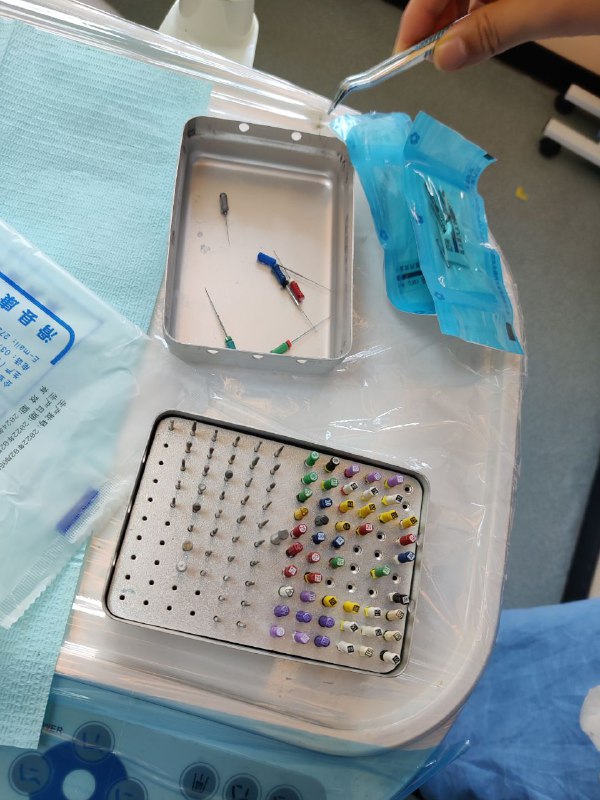 洗牙，补牙，拔智齿