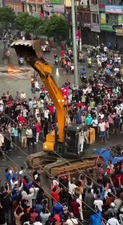 **尼泊尔 ，推翻政府的年轻人使用 ChatGPT 选出新的领导人—苏希拉·卡尔基** 在抗议封锁社交网络期间，议会和政府大楼被焚毁后，国家事务的讨论转移到了...