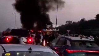 בעקבות אירוע שהתרחש לפני מספר ימים, בו נדקר גבר דרוזי במרכז ישראל בגלל שדיבר ערבית, פתחו מפגינים דרוזים בהפ…
