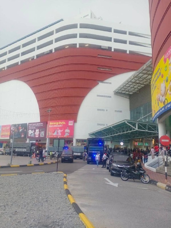 东南亚抓捕遣返线索：# 群友爆料 马来西亚内贸部 马来西亚皇家海关部门 马来西亚移民局 配图