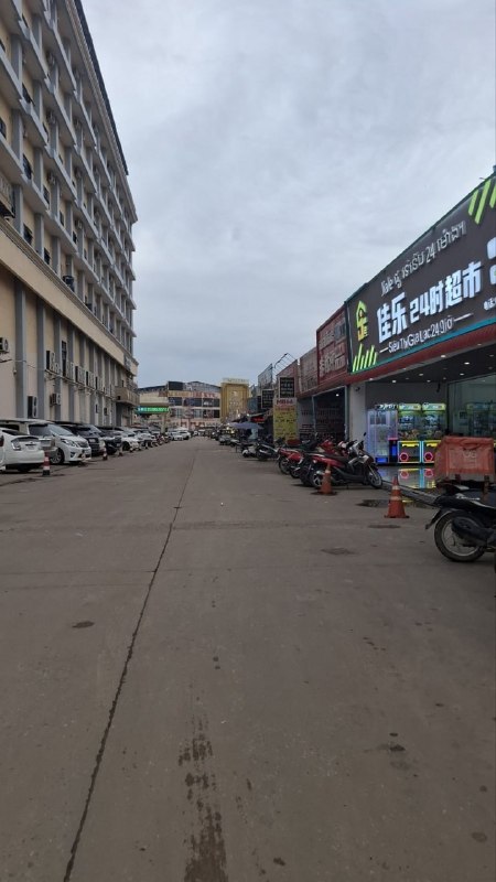 木牌大事件：# 现在呢？ 中国人走了 加上打击网络诈骗 巴域一下子安静了很多 以配图
