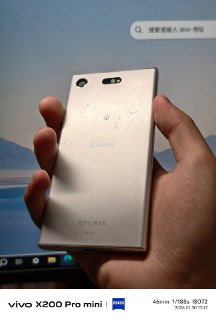 #出售 #电子产品 #手机 #索尼 #小屏 联系 Ming Official 价格 180索尼 xz1c XZ1 Compact银色 3+32G，日版，成色伊拉克，具体看图已解锁 bl，屏幕有老化，然后有概率高亮度的时候闪屏，好像是通病，介意勿拍。除此之外功能全部正常。目前官方系统没搞 volte 啥的，拿回去自己研究吧，顺丰到付，收货 12h 内退运费。