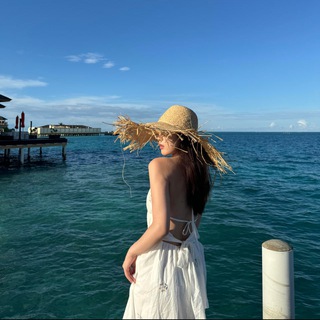 Telegram profile photo for 娅娅：海外素材人设套图包装绘画P图证件PS