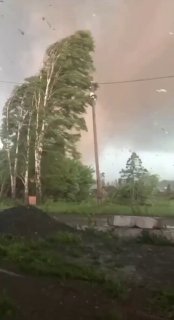 Starker Tornado schlug Kushva, Sverdlovsk Oblast, Russland 🇷🇺 (22.06.2026)