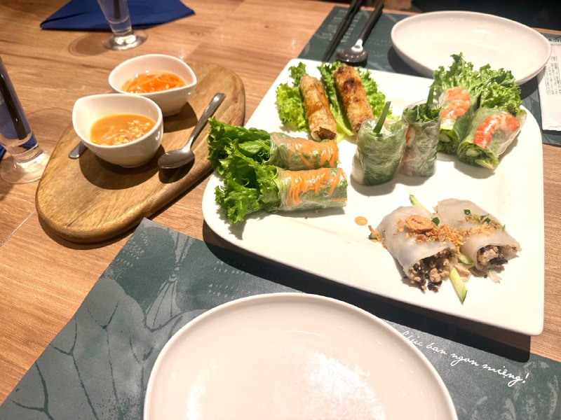 今日菜系越南菜大杂烩必须特地在晚上发出来 效果翻倍