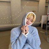 - 〔 sunoo 〕: ♞. . 始終是男士親吻畫廊的財產，不受其他管道的干擾。 ⌿