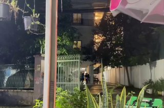 西港大事件：西港发生一起人员死亡事件 死因尚待调查 8月9日晚 柬埔寨西哈努克省配图