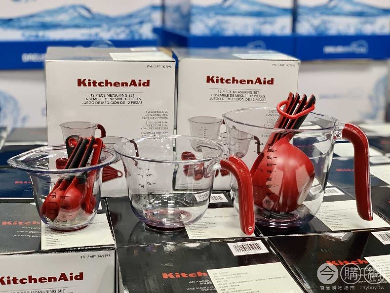 Costco新上架超有質感的KITCHENAID量杯量匙12件組，經典的酒紅很好看~新商品情報連結 
