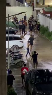 #柬埔寨重大事件：木牌金星园区，昨晚凌晨2点，50个人一起逃离地狱却失败了半夜50人左右准备入住金星园区，失败，被保安抢先殴打，不知道拿石头砸保安这个人现在怎么样了😄 订阅吃瓜频道❤️ @guagua加入群聊：@zongshuji ☸️TG推荐群组频道 🚷骗钱畜生曝光💰看广告赚钱 🈲全网开车推荐✅USDT转账只需0.1trx ✅💎 【8.cc】U投领导者 入款笔笔加赠3% ✅✅U.VIP电子超高爆率尽享游戏终极体验