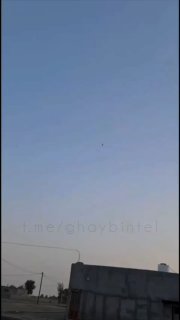 קטע וידאו חדש של הרגע בו טיל שיוט אמריקאי "טומהוק" פגע בהר באיראן, במהלך המלחמה האמריקאית-ישראלית נגד איראן…