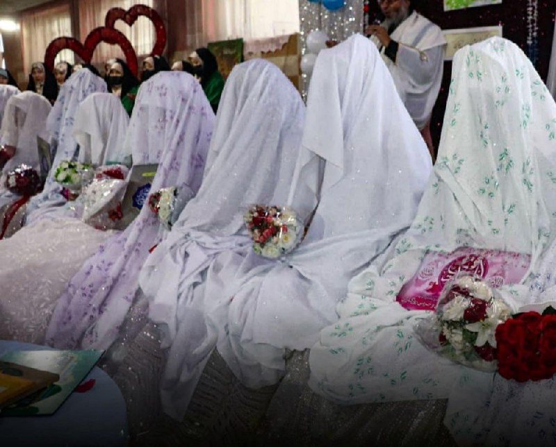 خبرتازه افغانستان: ✅مراسم عروسی ۱۵ زوج در غزنی برگزار شدمراسم عروسی گروهی ۱۵ زوج، امروز از سوی یک بنیاد خیریه در غزنی برگزار شد.محمدغوث کاو