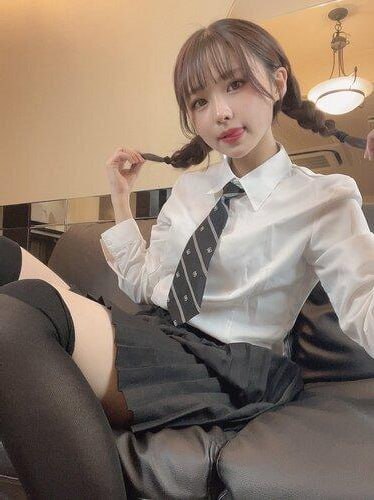 FC2-1851398【無修正】※削除注意※ 国民的美少女（沖縄タレント激似）コスプレ大好きッ子で清純アイドル顔の中出しセ●クス流失FC2-1851398【無修正】※削除注意※ 国民的美少女（沖縄タレント激似）コスプレ大好きッ子で清純アイドル顔の中出しセ●クス流失