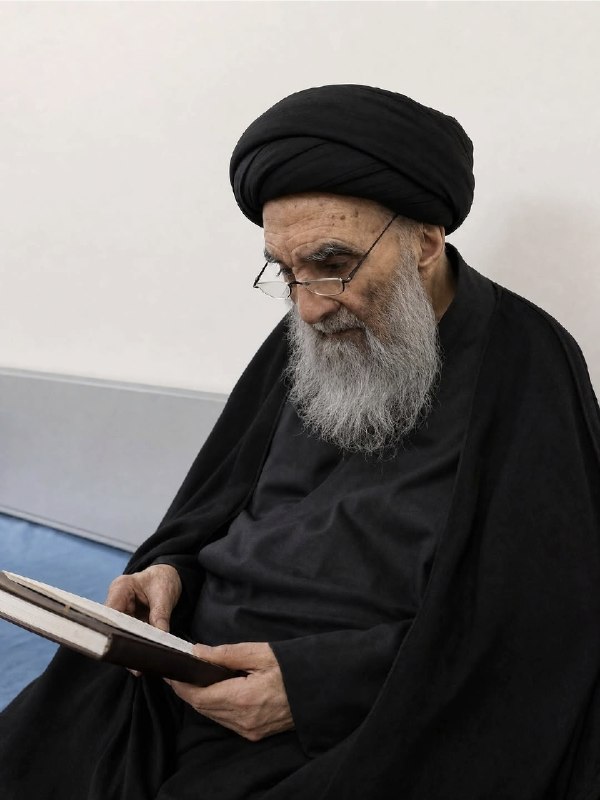 رصد: 🔻عکس جدیدی از ‌ آیت‌الله‌ سیدعلی سیستانی که به مناسبت ۹۹ سالگی ایشان منتشر شده است.🆔 @rasadkhabar