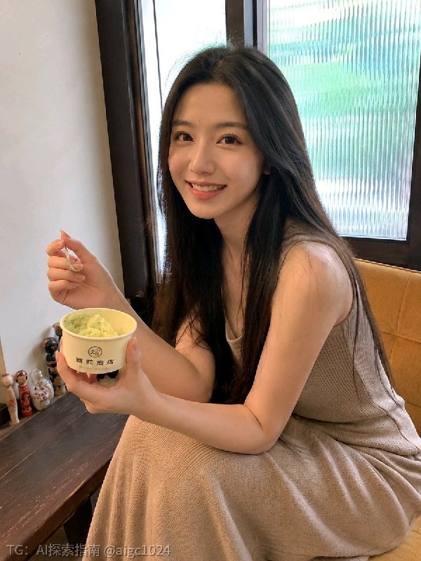 你喜欢这样的女友吗？手机摄影的真实感，就是仿佛真人在你面前，头发丝都看得一清二楚，眼神和动作在撩起你的心神