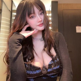 1米170长腿👄童颜巨乳💄美女