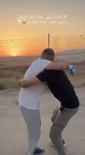 העציר הפלסטיני איברהים אבו אל-עז מתאחד עם משפחתו לאחר שלוש שנים במעצר ישראלי.
