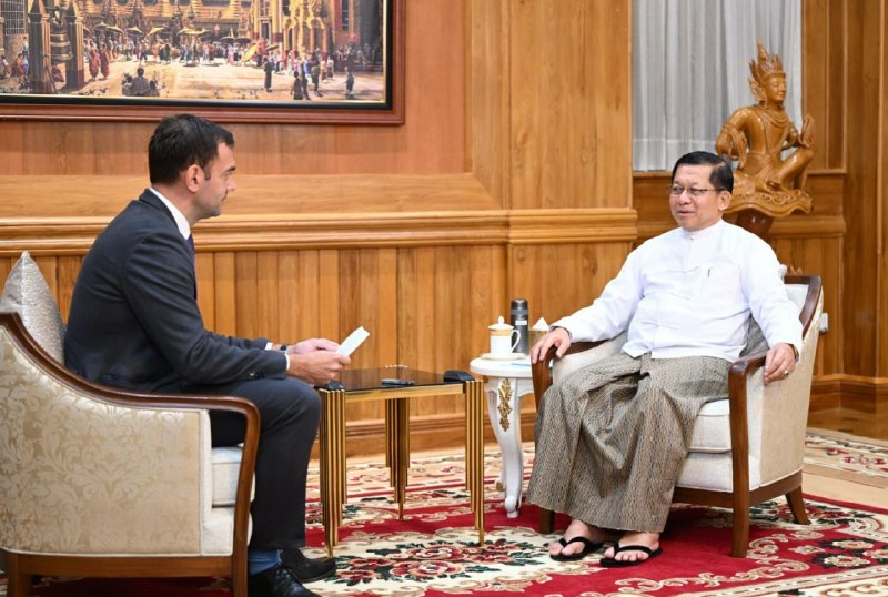 Image from a post by ဟန်ငြိမ်းဦး
