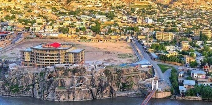 طلوع نیوز TOLOnews Plus: 🔴در بدخشان، یک سگ مبتلا به هاری ۱۶ زن و کودک را زخمی کرد.🔺️به گفتهٔ سخنگوی ریاست زراعت بدخشان، این رویداد در قریهٔ کاری 