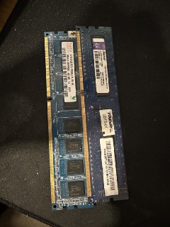 #出售 #电子垃圾 #ddr3 #内存条 联系 Furīren | ᴀᴍᴅ ʏᴇs!!! 价格 18不包邮应该是好的 DDR3 4GB+2GB