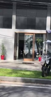 西港大事件：宪兵在西港第4区奥特雷斯海滩沿线的520酒店进行检查 目前已抓住了几配图