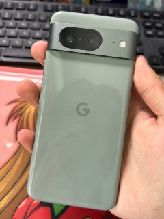 #出售 #电子产品 #手机 #google 联系 Ming Official 价格 1777 可刀谷歌 Google Pixel 88+256G，美版无锁，灰色，OEM 可开成色自定义 98 新，边框只有几个芝麻点大小的小掉漆，除此以外无明显瑕疵功能全部正常，全原有气密，目前是安卓 16 测试版，发货默认刷回稳定版系统，贴了钢化膜送个手机壳。