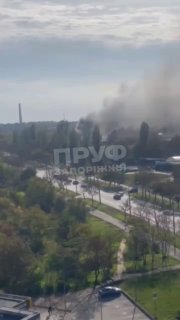 כוחות רוסים פוגעים בזפורוז'יה כוחות התעופה והחלל הרוסיים חיסלו חניון למשאיות ברובע באבורקה בזפורוז'יה. כלי…