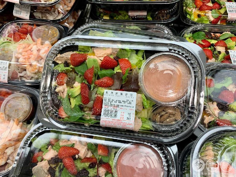 #Costco好市多01月新品通知鮭魚鮮果沙拉 #130968