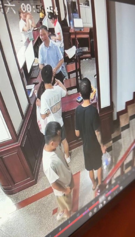 万象大事件：这四人凌晨三点多在万象TG酒吧旁边 维也纳酒店施行绑架 三江周边活动配图
