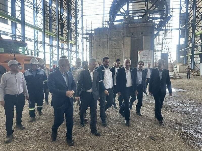 ولات نیوز | WalatNews: وزیر کار: کارگران ساختمانی بهزودی مشمول مشاغل سخت و زیانآور میشوند🔸وزیر تعاون، کار و رفاه اجتماعی گفت: اصلاح قانون مش