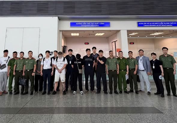 胡志明大事件：外国团伙在越南设立诈骗据点 专门瞄准海外受害者 跨境网络犯罪日益专业配图