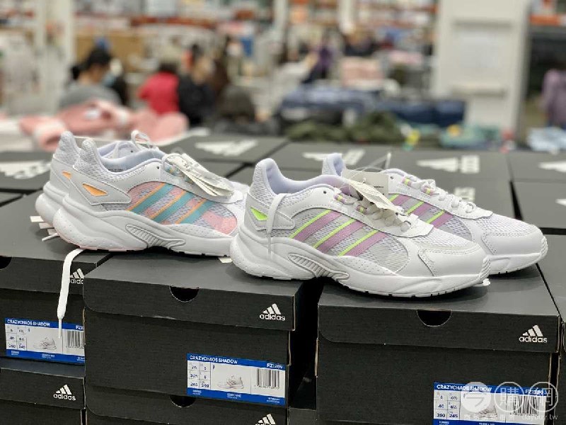 Costco新目擊的ADIDAS 女慢跑鞋，尺寸6.5~9號，做工還不錯，價格也不貴~新商品情報連結 