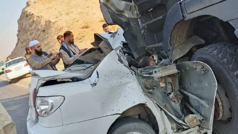 طلوع نیوز TOLOnews Plus: 🔴در یک رویداد ترافیکی در شاهراه بلخ-سمنگان، سه سرنشین یک موتر سواری جان باختند.🔺️ به گفته حشمتالله رحمانی، سخنگوی فرما