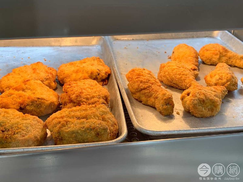 #Costco好市多4月新品通知熟食區 蒜味炸雞(二入)