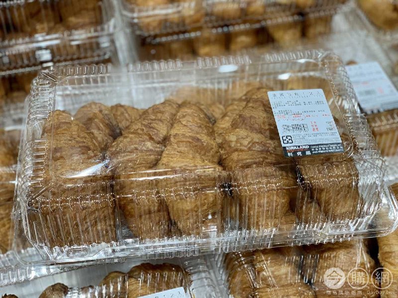 法國可鬆Costco折價中，11/21(日)前 折30元，這個用烤箱加熱剖開夾火腿和乳酪滿好吃的，本身就很便宜折價後變超便宜~優惠商品情報 