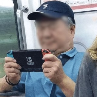 看习惯ns2的屏之后，再看一眼吃灰的ns初代720p屏不忍直视