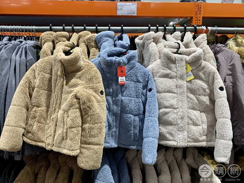 Costco新上架，穿上變得很像泰迪熊的ANDREW MARC刷毛外套，有三個顏色，尺寸有S~XL
