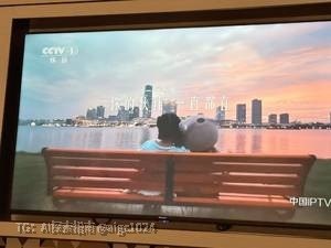 人们想象不到自己没经历过的事情转发: 偶然看到正在央视播放的 AI 盛典，价值观炸裂审美无下限，描绘的未来 AI 世界一点儿都不美好：机器人带孩子，机器人养老人，爸爸打球被机器人虐，妈妈坐电脑前烧 Token…简直是个恐怖的未来@aigc1024人们想象不到自己没经历过的事情转发: 偶然看到正在央视播放的 AI 盛典，价值观炸裂审美无下限，描绘的未来 AI 世界一点儿都不美好：机器人带孩子，机器人养老人，爸爸打球被机器人虐，妈妈坐电脑前烧 Token…简直是个恐怖的未来@aigc1024