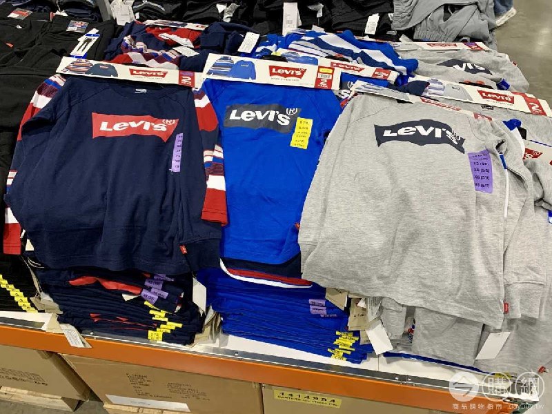 Costco目擊新的LEVI'S 兒童長袖上衣，一組兩件，5歲~16歲都有，價格非常實惠👍新商品情報連結 