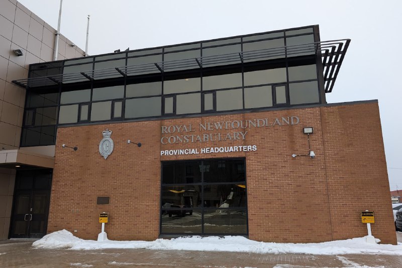 以前都沒注意，這次辦事才發現，RNC 在紐國基本替代了 RCMP 的職能