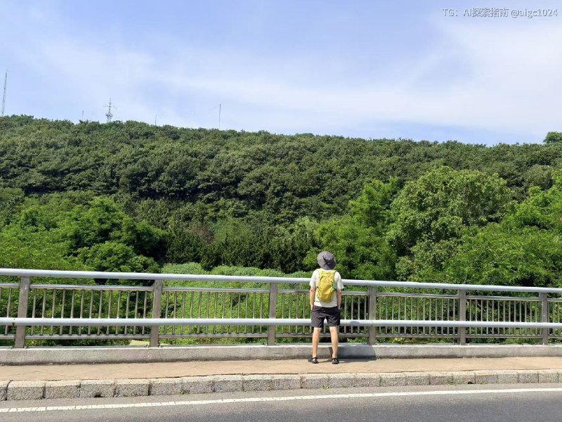 从小凉湾到琥珀湾的小徒步大连的滨海栈道修的好@aigc1024从小凉湾到琥珀湾的小徒步大连的滨海栈道修的好@aigc1024