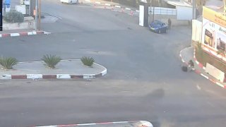לרגע זכו שני הלוחמים מחברון למיתת קדושים.
