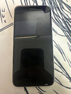 #出售 #电子产品 #iPhonese2 联系 吕 郑豪 价格 650苹果se2，外观自定义97新，两三处小磕碰，屏幕一两处小划痕，国行128白色，换过电池，100效率，其他爱思都是绿的，可议价（太多就别来了），系统17.6.1