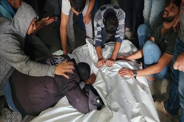 طلوع نیوز TOLOnews Plus: 🔴شمار شهدای غزه به ۷۳ هزار و ۴۳۸ نفر رسید.🔺️ وزارت بهداشت فلسطین در غزه گفته است از آغاز جنگ در ۷ اکتبر ۲۰۲۳ تا اکنون، ۱