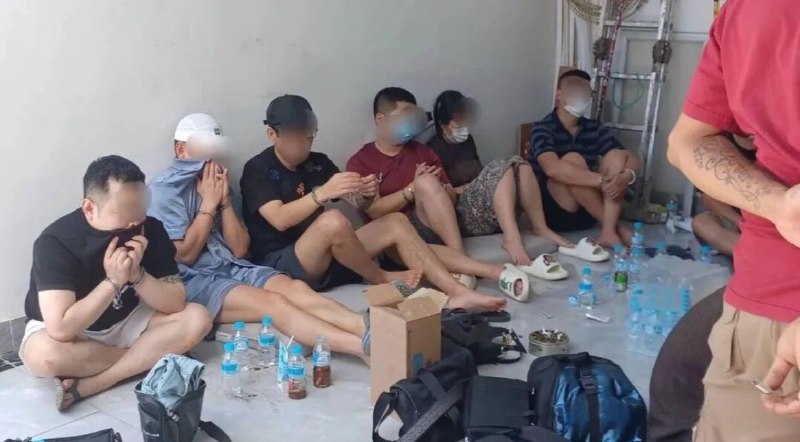 东南亚华人大事件:东帝汶警方捣毁一处藏匿于帝力酒店的电诈窝点 抓获16名外籍嫌疑人 当配图