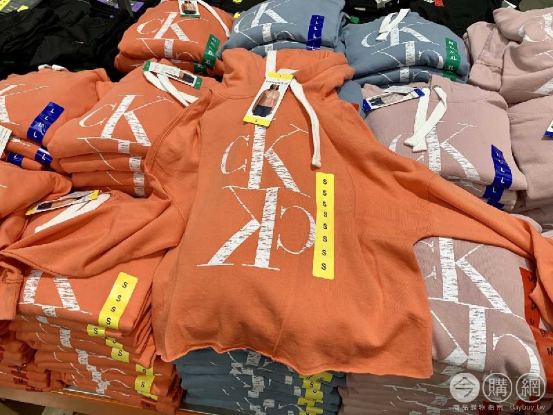 110/08/24 Costco新商品通知CK 女短版長袖連帽上衣 #130407