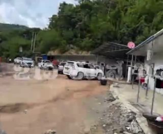 万象大事件：再捣网络诈骗窝点！26名中国籍嫌疑人在万象省落网 涉诱骗投资韩国股票配图