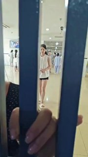 这是精神病院吗