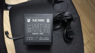 #出售 #电子产品 ##电子产品 ##电脑配件 ##出售 联系 乌龙茶  价格 65包邮玄武黑色500k，带原盒包装，用了一年多