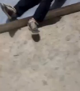 妙瓦底大事件：这是我朋友家一个亲戚 被这个畜生王木辉 卖去缅甸妙瓦底 说好的背货 配图